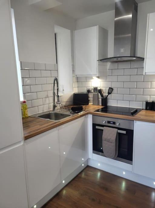 Modern Apartment Nottingham Exterior photo
